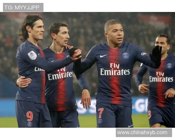 英超球队曼联签下丹尼·范德米德，引发球迷议论纷纷